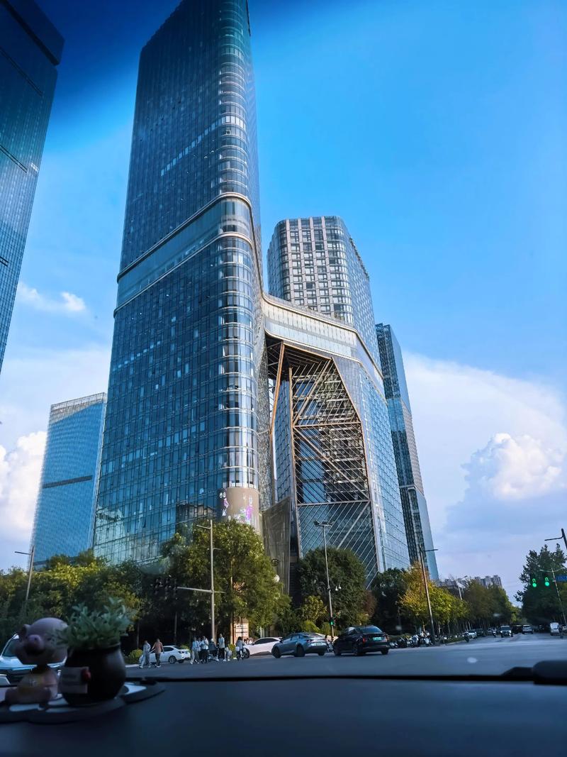 欧阳晨曦 能源兴国与科技强国战略相融合,是新时代经济发展的